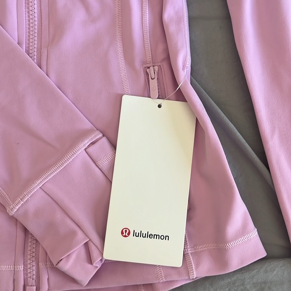 🩷LULULEMON define jacket🩷 - Picture 3 of 5